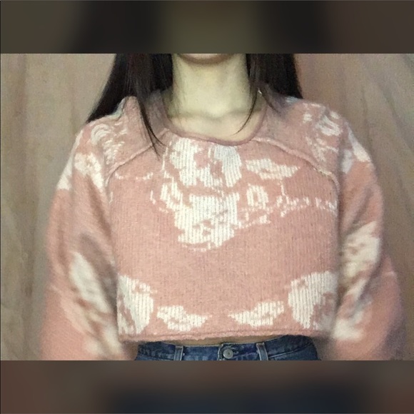 Flower glitch design pullover - Picture 2 of 5